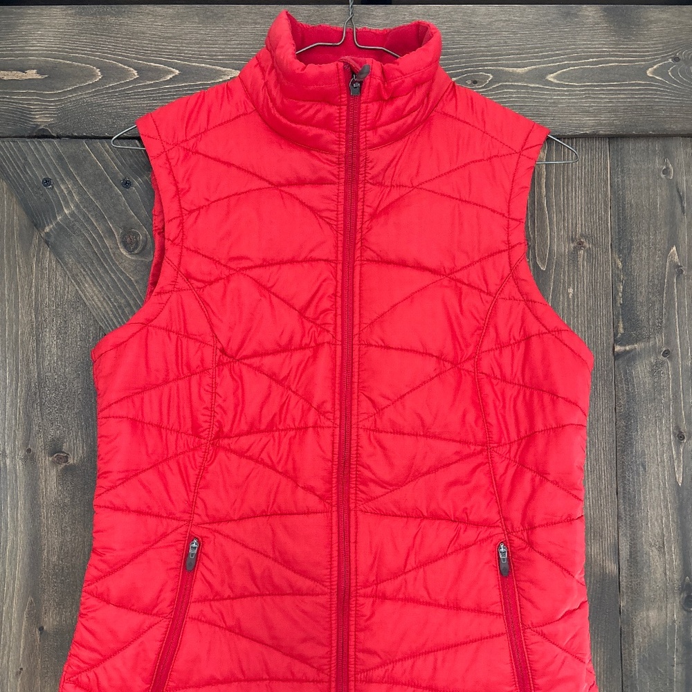 Columbia Omni-Heat Omni-Shield Red Puffer Vest Women’s Small Lightweight